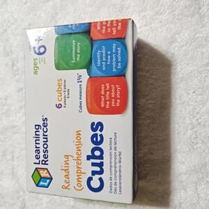 Learning Resources Reading Comprehension Cubes, 6/Set (LER7022) Ages 6+